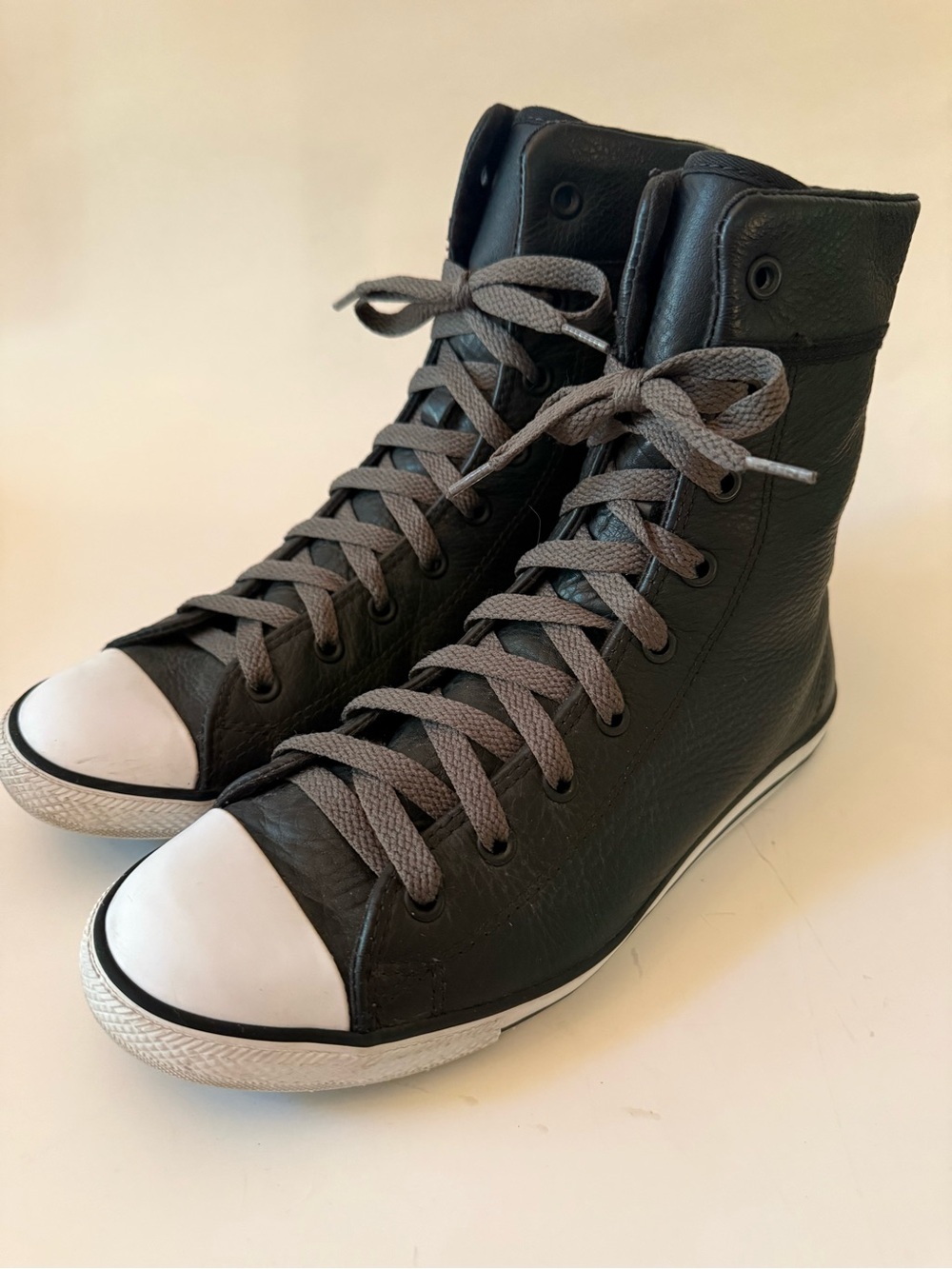 Women’s Ultra High Top Leather Converse All-Stars